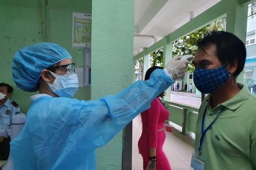 Quảng Nam: Cách ly khẩn cấp 11 người trốn khỏi bệnh viện Đà Nẵng