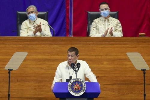 Ông Duterte bác khả năng cho Mỹ mở căn cứ quân sự, nhờ Trung Quốc giúp vắc-xin COVID-19