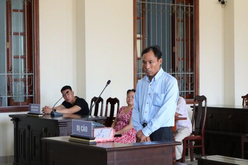Đi xe máy gây tai nạn chết người, công nhân người Trung Quốc được hưởng án treo