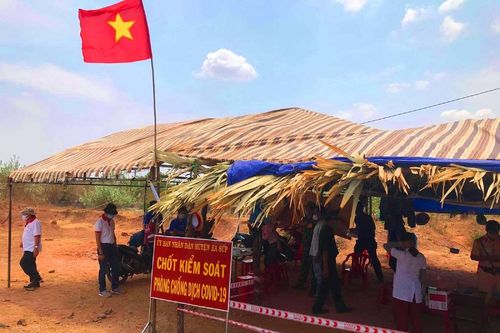 Một người Đắk Lắk vượt biên trái phép trốn cách ly bằng cách nào?