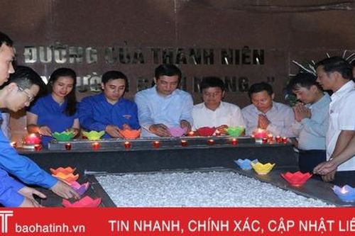 Hàng ngàn ngọn nến lung linh tri ân các anh hùng liệt sỹ
