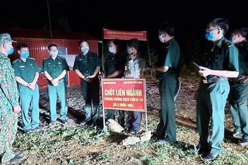 Kiểm tra công tác phòng, chống dịch trên tuyến biên giới Hà Giang