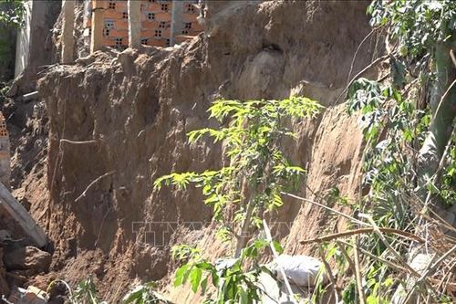 Đồng Tháp thiệt hại hơn 8,2 tỉ đồng do sạt lở