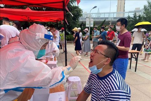 Trung Quốc thêm 68 ca mắc COVID-19, có 64 ca lây nhiễm trong cộng đồng