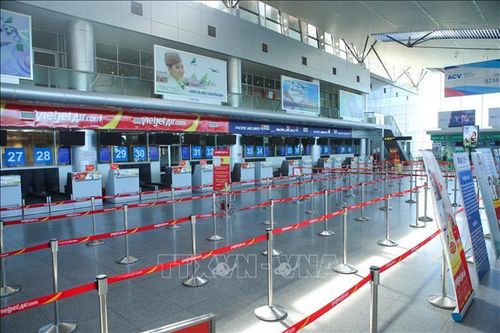 Sân bay Đà Nẵng 'không một bóng người'
