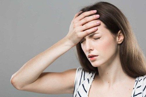 3 việc cần làm ngay khi bị chóng mặt, tránh nguy hiểm tính mạng