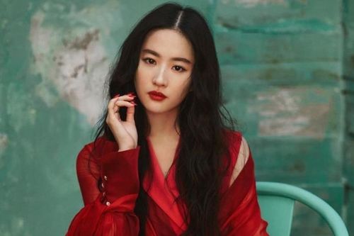 Có 2 phim hoãn chiếu vô thời hạn, Lưu Diệc Phi gặp khó khăn trên con đường lấy lại ánh hào quang năm nào