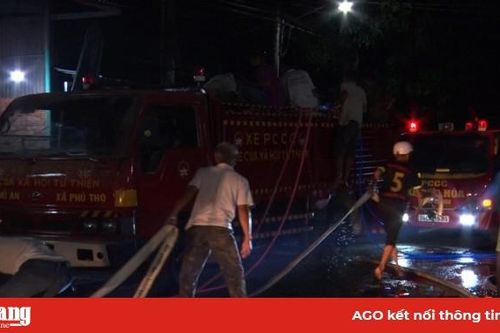 Phú Tân cháy nhà máy xay xát lúa gạo thiệt hại trên 1 tỷ đồng