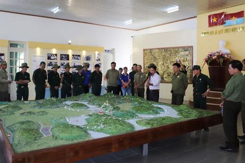 Hành quân về nguồn thăm chiến khu xưa