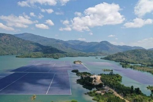Nghệ An đề xuất xây 2 nhà máy điện mặt trời nổi