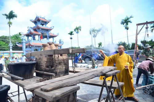 Chùa Vân Quan đúc đại hồng chung, an vị tôn tượng Bồ-tát
