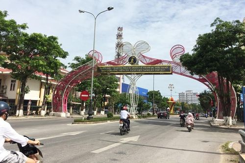 Quảng Bình: Đưa hoạt động quảng cáo ngoài trời vào quản lý