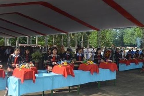 Chuyện những người đi tìm đồng đội