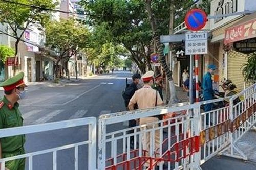 Đà Nẵng 'giải cứu' 314 du khách bị kẹt do giãn cách xã hội