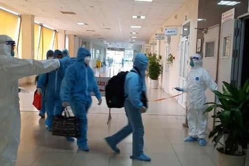129 bệnh nhân Covid-19 vừa về từ Guinea Xích đạo được bố trí cách ly, điều trị ra sao?