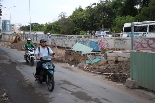 Dự án nâng cấp đường Nguyễn Hữu Cảnh gây mất an toàn giao thông