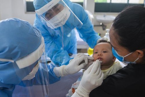 Khu xét nghiệm Covid-19 ở TP.HCM cho người từ Đà Nẵng trở về