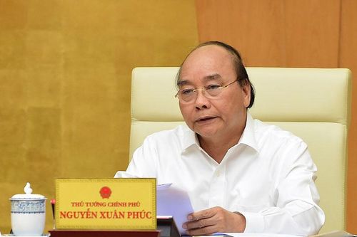 Dịch diễn biến nhanh, nhiều nguy cơ lây nhiễm ra các thành phố lớn