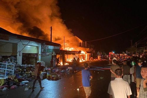 Ngăn 'bà hỏa' bên kia biên giới