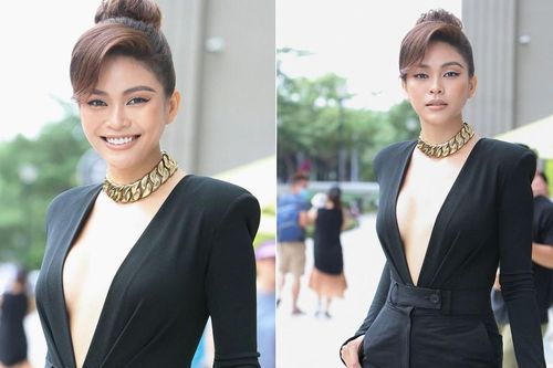 Mâu Thủy khiến fans 'thót tim' với bộ trang phục xẻ ngực sâu khi làm giám khảo