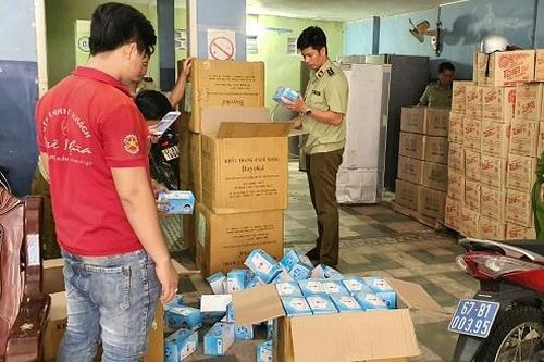 Phát hiện số lượng lớn khẩu trang không rõ nguồn gốc tại nhiều địa phương