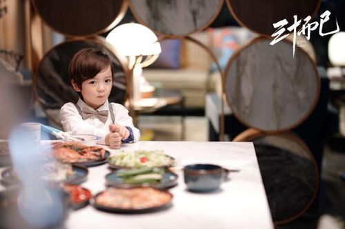 Cậu bé ấm áp 'Hứa Tử Ngôn' trông giống Lộc Hàm trong '30 chưa phải là hết' bất ngờ lên hot search