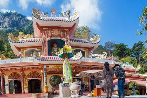 Vì sao Núi Bà trở thành điểm đến linh thiêng nhất Nam bộ