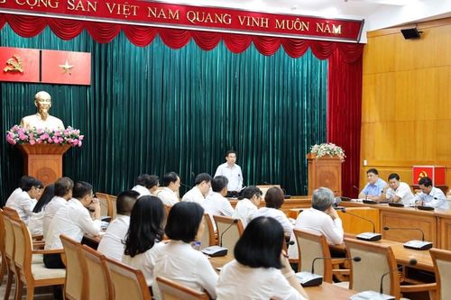 Đình chỉ chức vụ Bí thư Đảng ủy Saigon Co.op