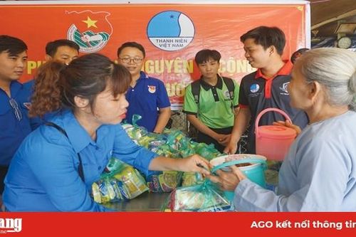 Những tấm lòng thiện nguyện