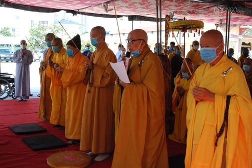 Đặt đá xây dựng bảo tháp cố HT.Thích Viên Giác