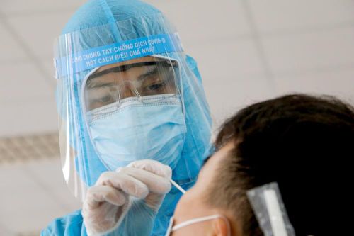 33 người ở TP.HCM có triệu chứng về hô hấp từng đến Đà Nẵng