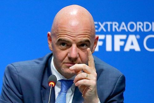 Chủ tịch FIFA bị điều tra vì tham nhũng