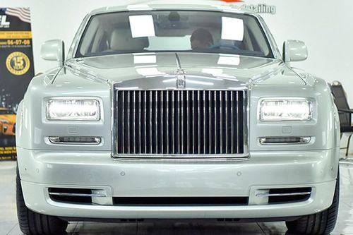 'Soi' Rolls-Royce Phantom II Hadar độc nhất thế giới tại Việt Nam