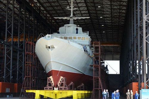 Nga khởi công đóng tàu tên lửa Kalibr