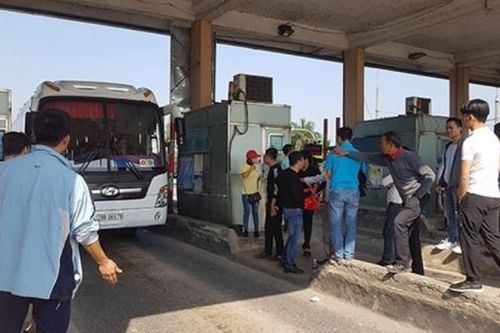 2 bị cáo gây rối ở Trạm thu phí Bắc Thăng Long - Nội Bài được giảm án