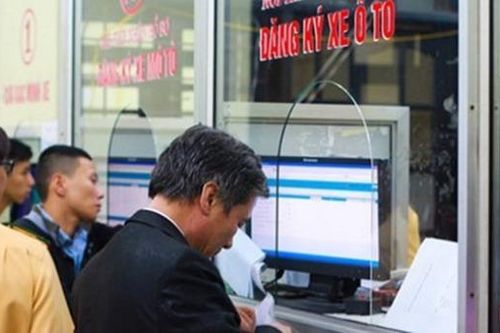 Người dân sẽ 'ngồi một chỗ' đăng ký ô tô, xe máy