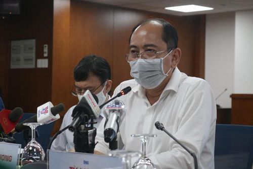 Bệnh nhân COVID-19 lưu trú gần 10 tiếng, vì sao không phong tỏa bệnh viện Chợ Rẫy?