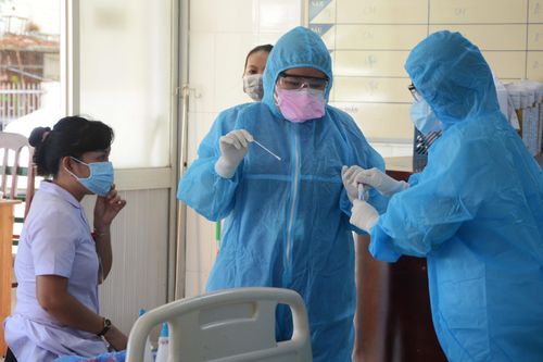 COVID-19: Tăng cường phân tích dữ liệu và truy vết theo dấu dịch tễ
