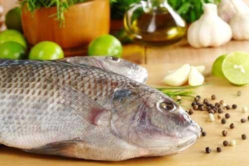 Muốn cá hết sạch mùi tanh bà nội trợ nắm chắc 4 tuyệt chiêu này, món ăn sẽ ngon hoàn hảo
