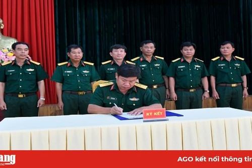 Phát động thi đua chào mừng kỷ niệm 75 năm Cách mạng tháng 8 và Quốc khánh 2-9