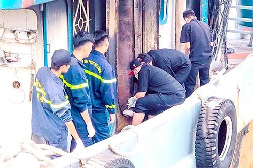 Tiềm ẩn nguy cơ cháy, nổ phương tiện đường thủy