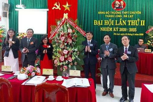 Quyết tâm giữ vững danh hiệu 'Trường chất lượng cao hàng đầu của tỉnh'