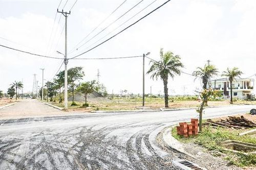 Vụ bồi thường đất tại dự án Khu đô thị Bắc Thành Cổ: Phương án giao đất 300m2 /khẩu, đền bù 270m2/khẩu là đúng quy định (?!)