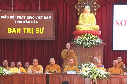 Tạm dừng khóa tu đông người tại Đắk Lắk, Quảng Nam, Huế