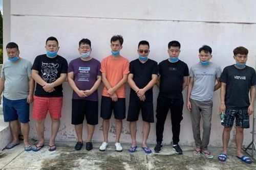 Bắt giữ 8 người Trung Quốc từ TPHCM lên Tây Ninh để xuất cảnh trái phép