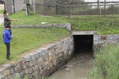 Tướng 2 sao Hàn Quốc mất chức vì để lọt người chạy qua Triều Tiên