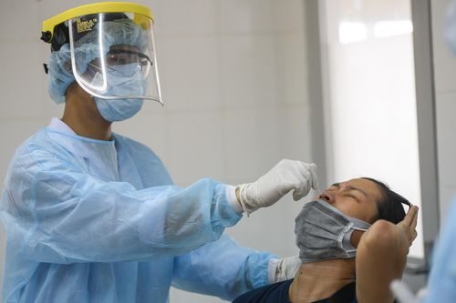 Số lượng người khai báo từ Đà Nẵng về Hà Nội tăng vọt