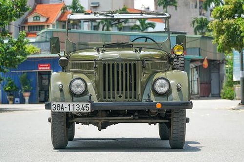 Chạy 48 năm, 'xe đồng nát' Nga - Gaz 69 vẫn 400 triệu đồng