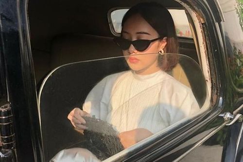 Cựu hot girl RMIT được mệnh danh 'nữ thần góc nghiêng' là ai?
