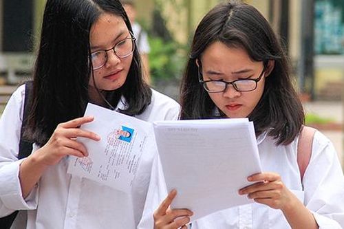 Hà Nội: Trường THPT đầu tiên công bố điểm chuẩn vào lớp 10